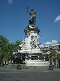 Statue place Republique Paris.jpg