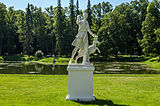 Diana of Versailles Sculpture in Oranienbaum.jpg