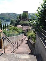 St.Jean-St.Maurice-s-Loire, Fr, tour et rampe a St.Maurice.JPG