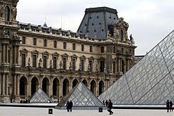 Louvre (3).jpg