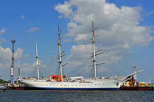 Stralsund, Hafen (2013-06-15), by Klugschnacker in Wikipedia (3).JPG