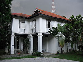 Armenian Church 7, Singapore, Jan 06.JPG